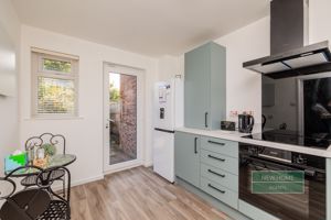 Photo 8- click for photo gallery